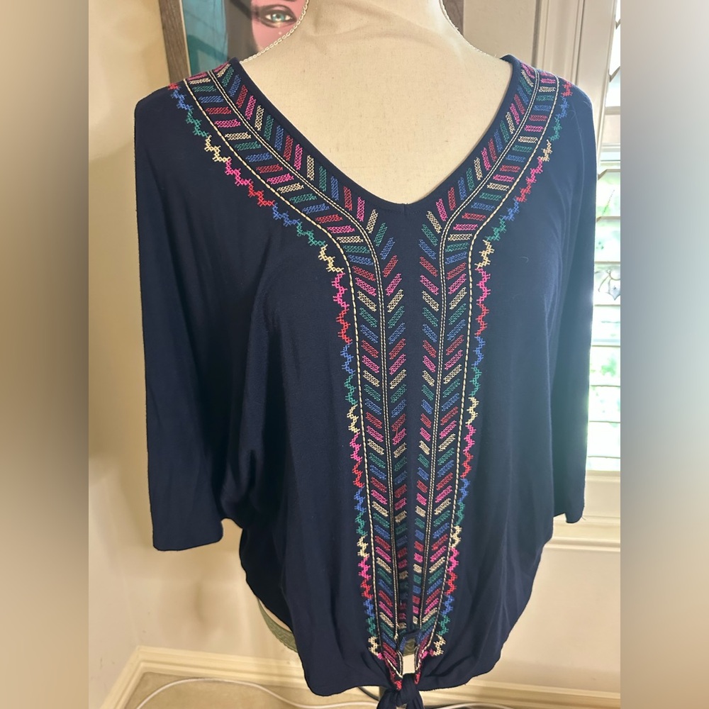 Democracy Navy Blue Embroidered Tie Front Dolman Sleeve Top L - Picture 4 of 9